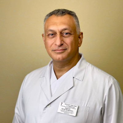 Апагуни Артур Эдуардович